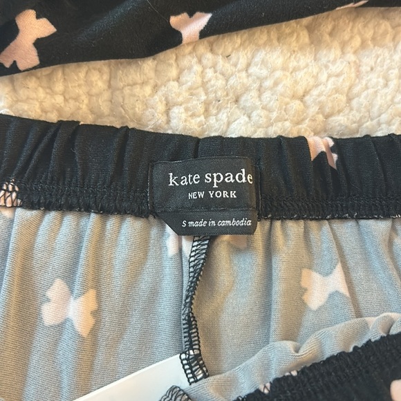 Kate Spade Black Pajama Set with pink Bow Pattern - Picture 7 of 9